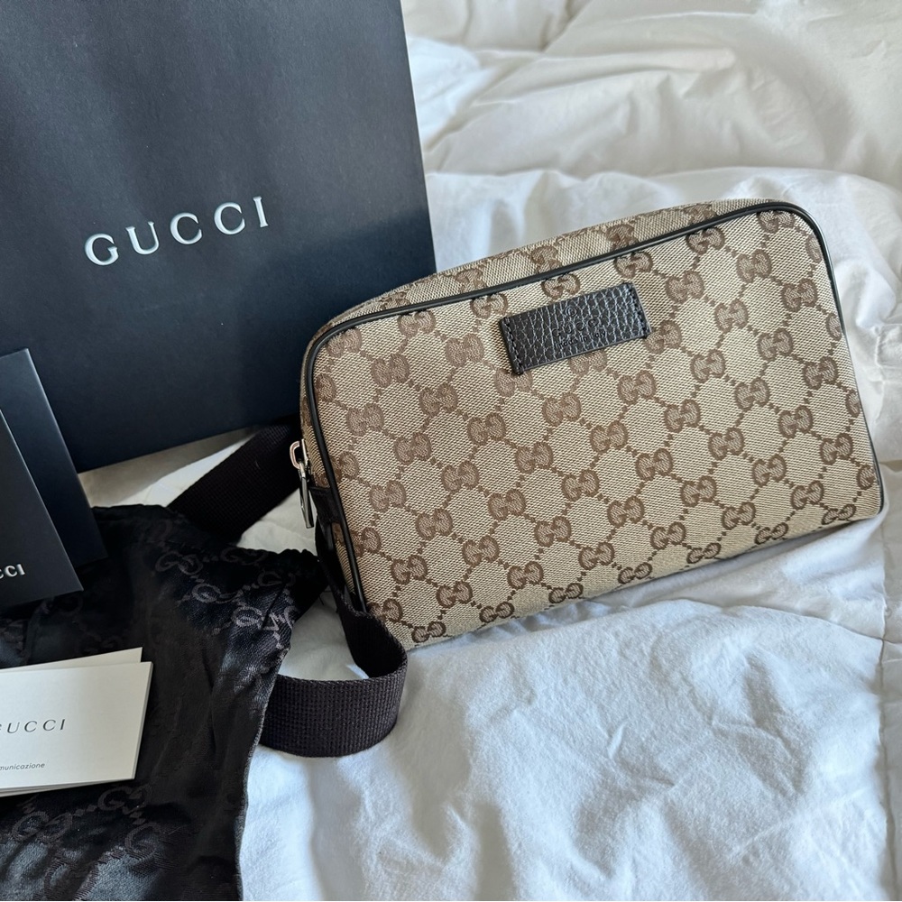 Authentic GUCCI Classic Canvas Belt Bag
